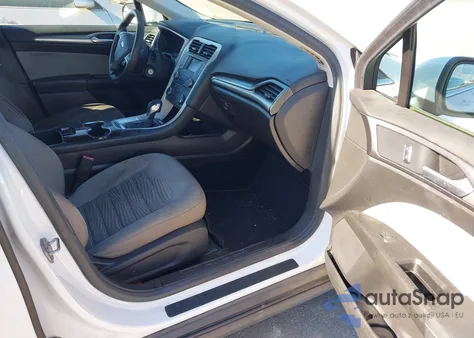 2016 Ford Fusion S из США, поврежденный, VIN 3FA6P0G72GR375641